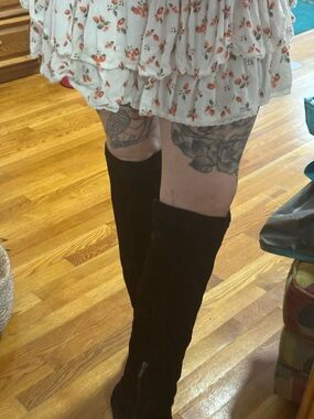 Women’s Black Suede Knee-High Block Heel Boots